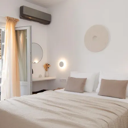 Porte Accommodation Kamares  Exterior photo