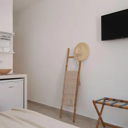 Porte Accommodation Kamares  Exterior photo