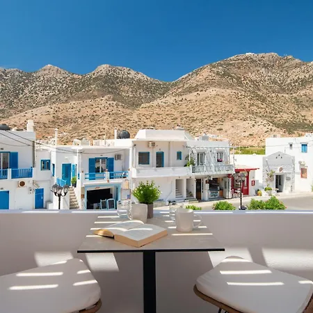 Porte Accommodation Kamares  Exterior photo