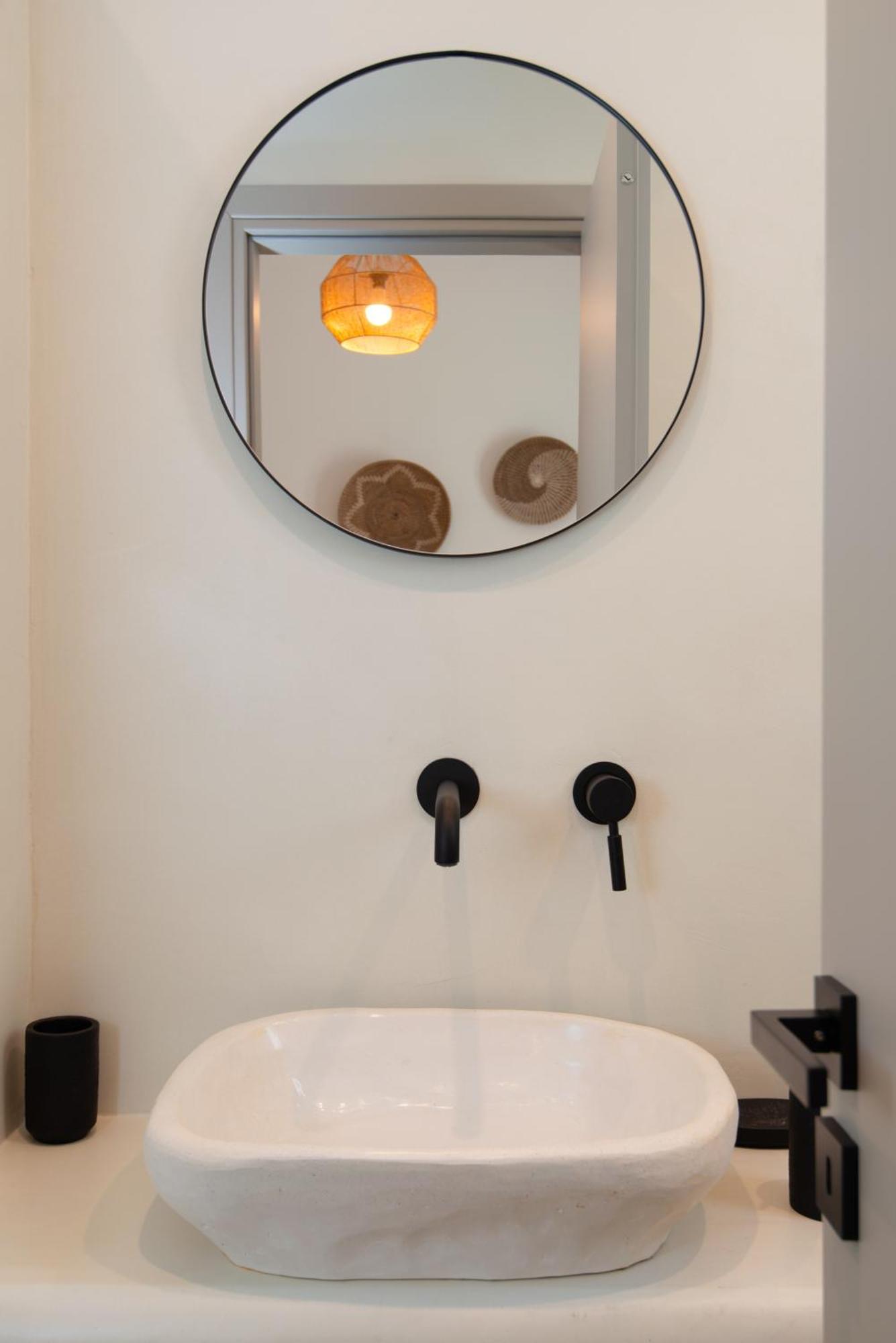 Porte Apartment *
